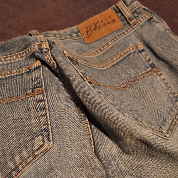 Express Blues women's jeans. - Picture 4 of 6